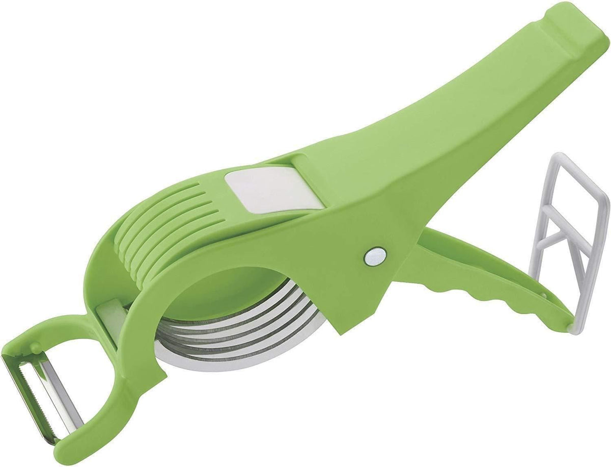 2 in 1 Vegetable Cutter with Peeler - in use