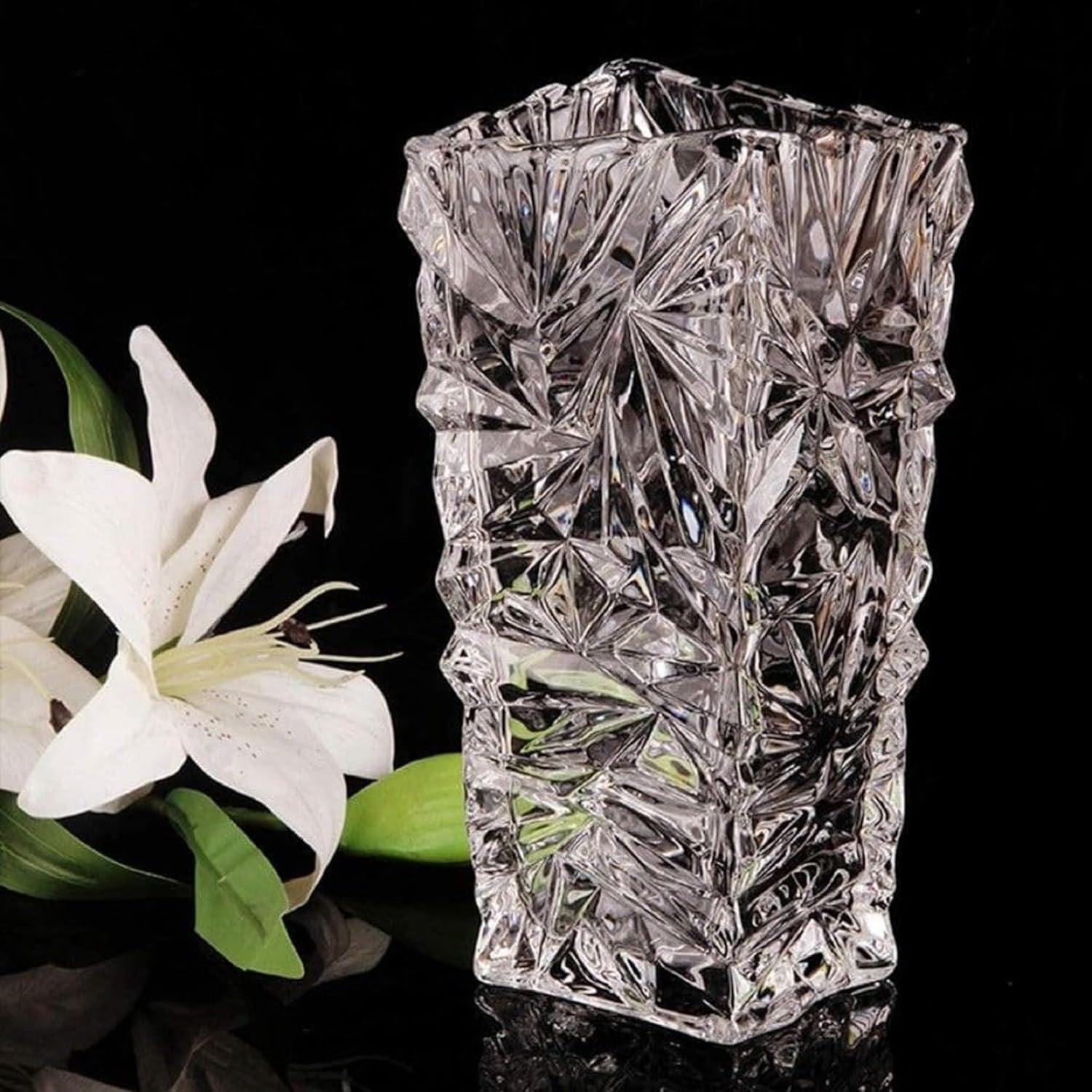 Clear Glass Flower Vase for Table Decor – Minimal Frenzy Designer Vase for Home & Office